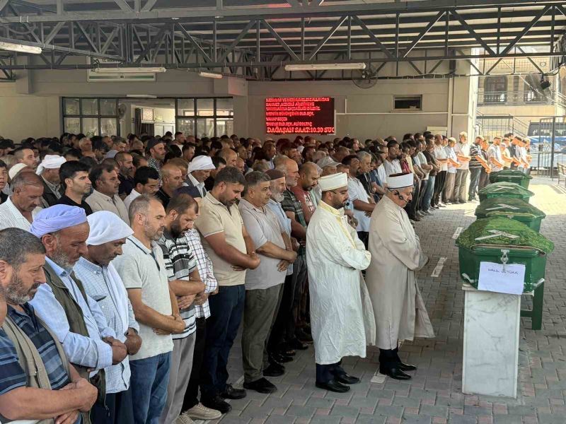 Mersin’deki 4 kişi feryatlar arasında son yolculuğuna uğurlandı